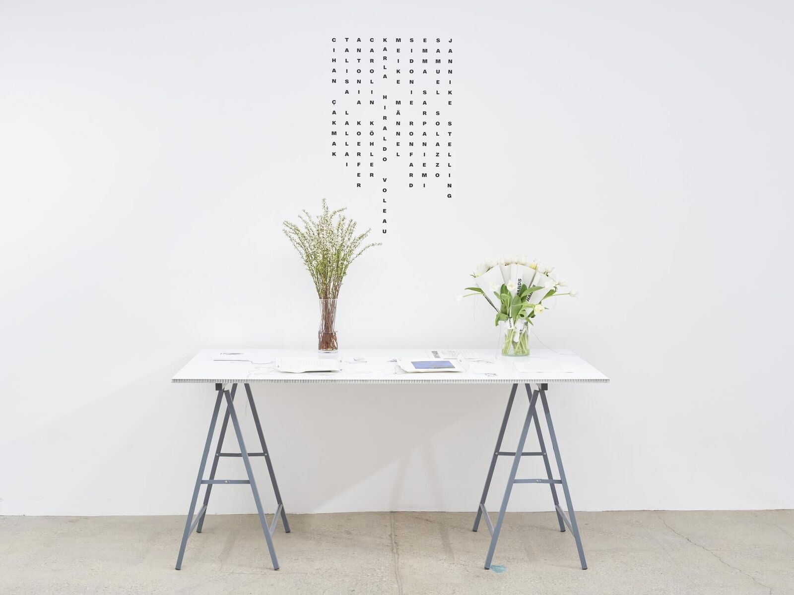 Galeriebild des Projekts IN MY HANDS - Issue 7 - An den Spitzen nur Wurzeln