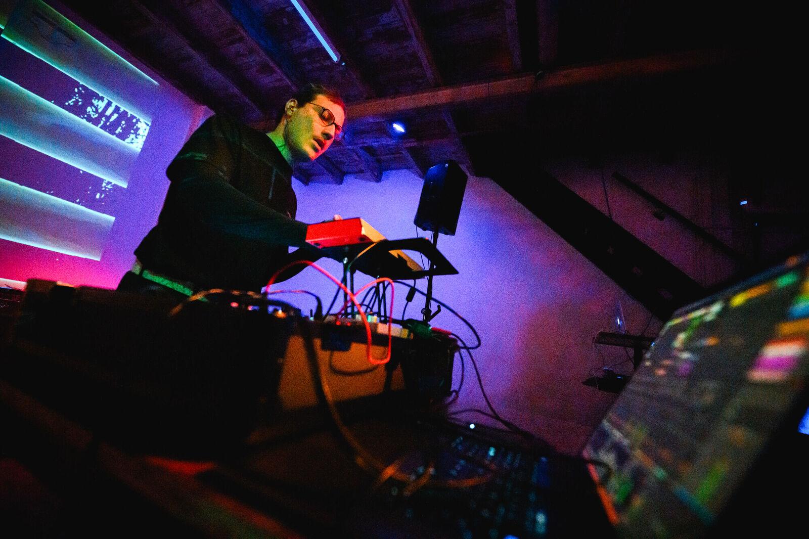 soundings #53: wipeç