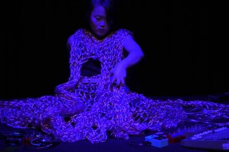 KHM, Viola Yip