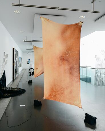 Do you wanna hear about the tear in my body? Galeriebild des Projekts Do you wanna hear about the tear in my body?