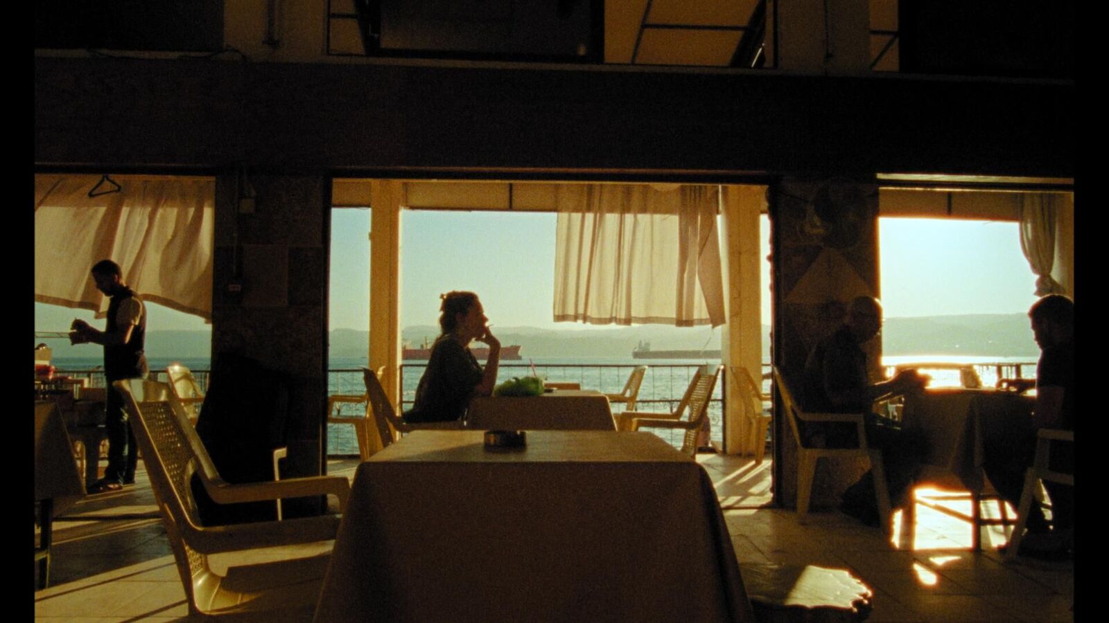 Galeriebild des Projekts The Red Sea Makes Me Wanna Cry