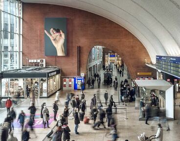 #spektrum Galeriebild des Projekts Public Space Video im Hbf Köln