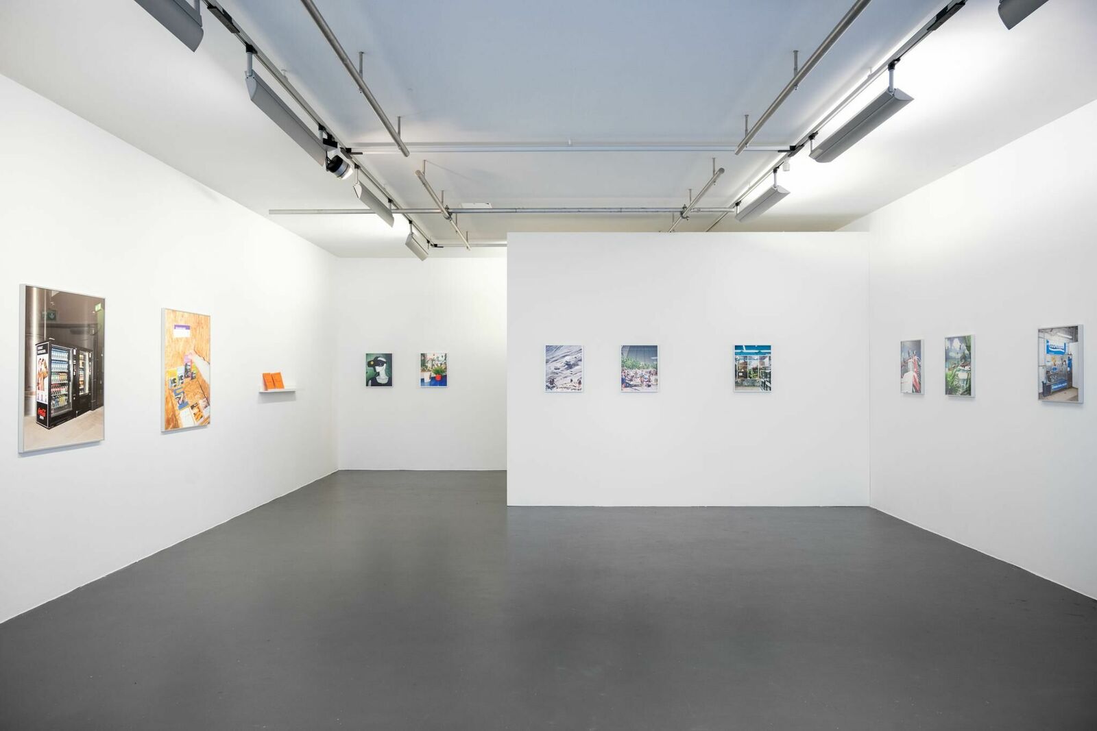 Galeriebild des Projekts Austauschbare Orte und Artificial Super Surroundings