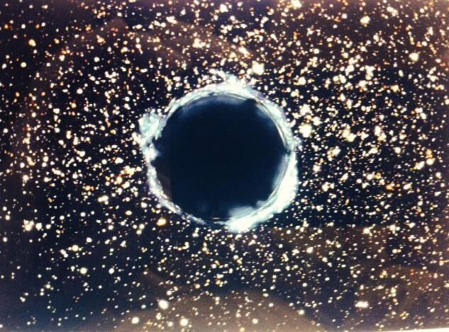 Galeriebild des Projekts Black Hole