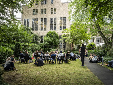 Lesung Bibliotheksgarten
