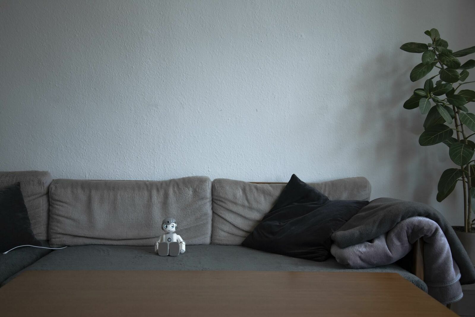 Galeriebild des Projekts Robin – Wie technologische Systeme zur Erosion von individueller Autonomie und Meinungsbildung beitragen