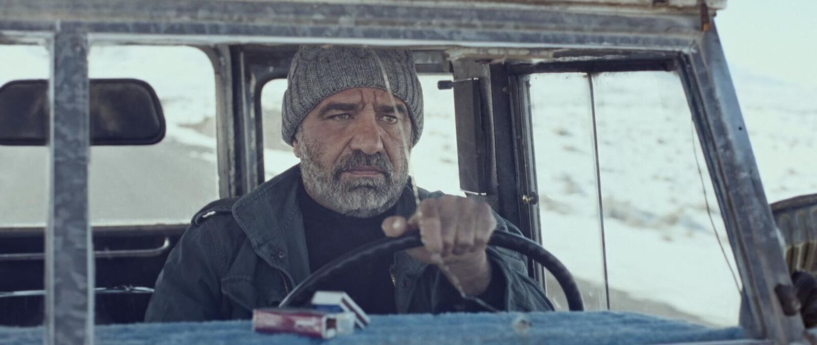 Galeriebild des Projekts همه چیز درباره یک آشنای مشترک