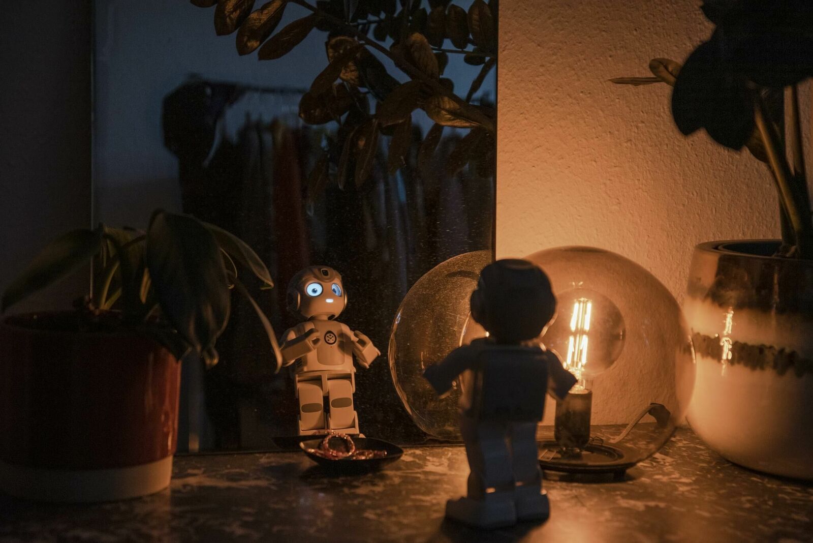 Galeriebild des Projekts Robin – Wie technologische Systeme zur Erosion von individueller Autonomie und Meinungsbildung beitragen