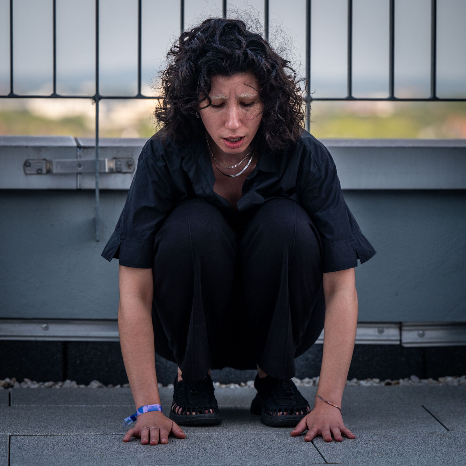 Raika Er – TO HOLD WHAT BREAKS (Diplom), Performance