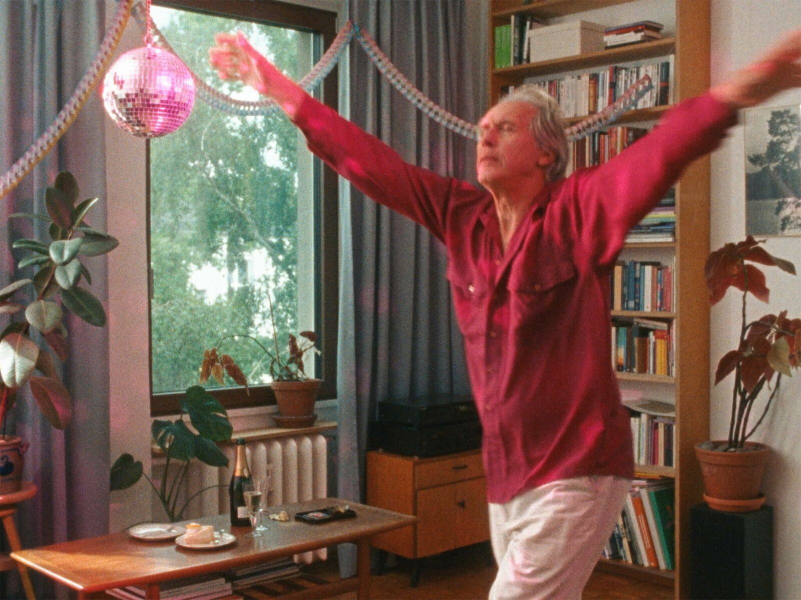 Galeriebild des Projekts Happiness is Close