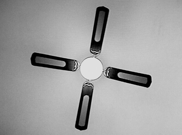 Titelbild des Projekts Rotating fan as seen from rotating bed