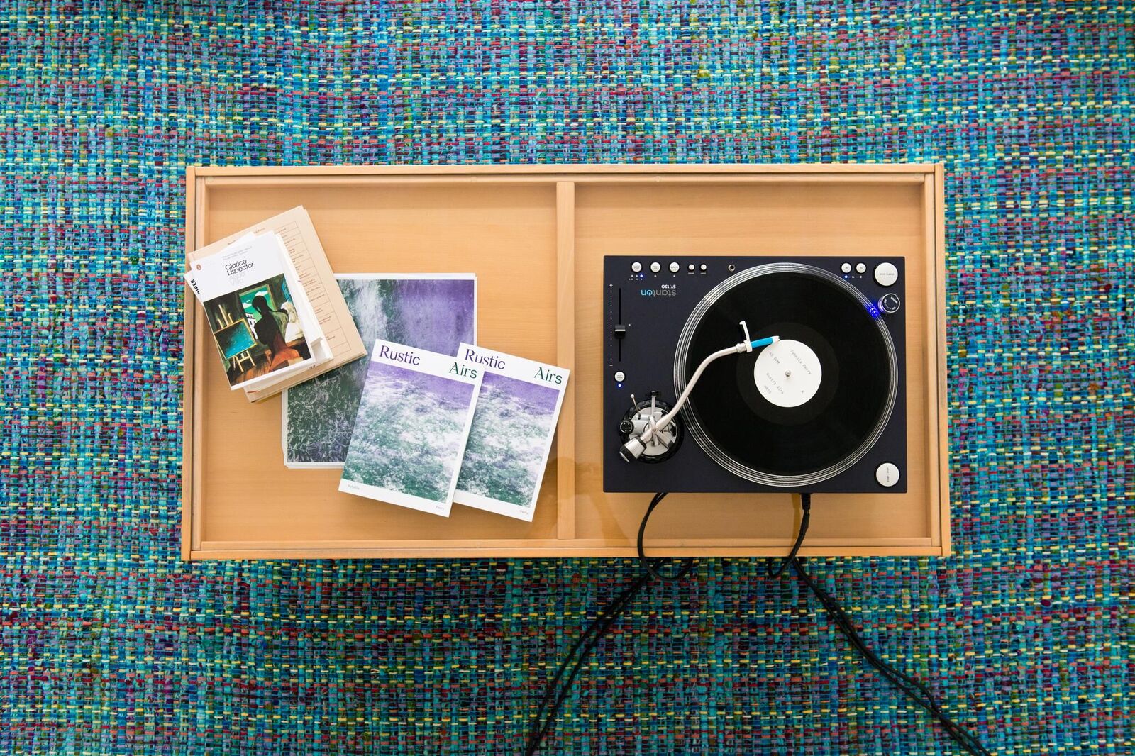 Matjö, Ausstellung, Schallplattenspieler, zurhören