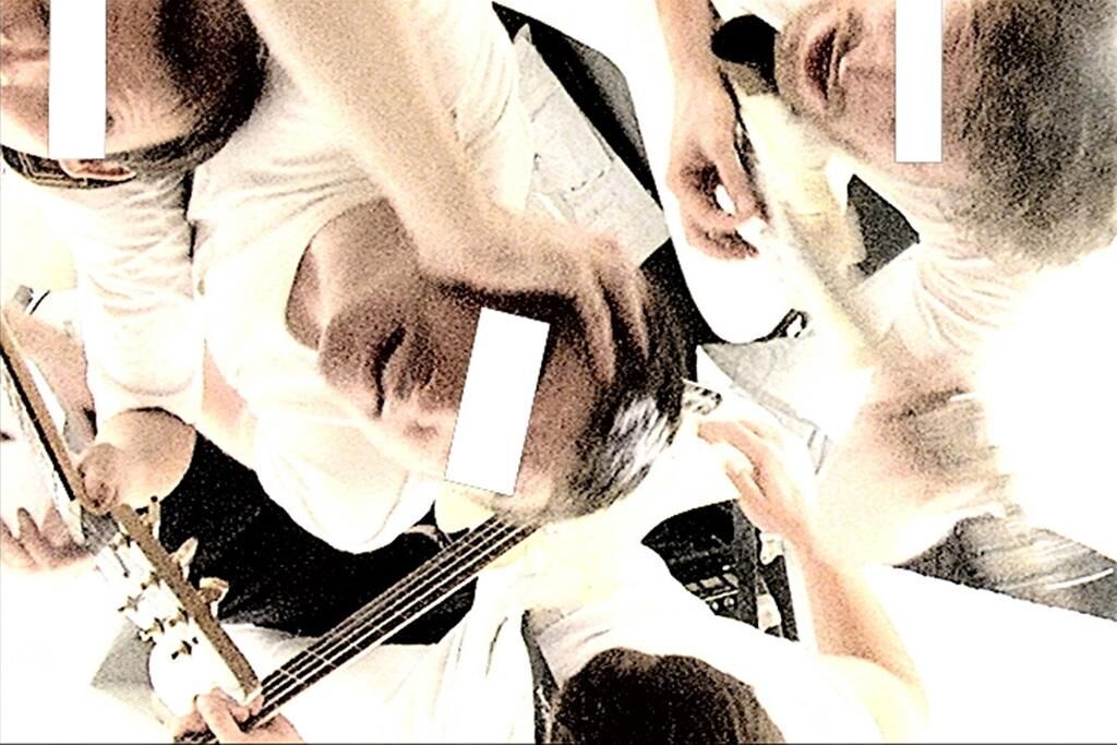 Titelbild des Projekts Die GRATIS-Trilogie. 3 Musikvideos für die Band GRATIS 