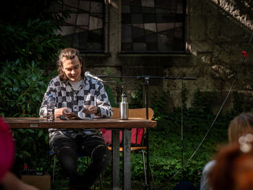 Gabriel Kos – Bring den lustigen Jungen zum Weinen, Lesung (Diplom) Gabriel Kos – Bring den lustigen Jungen zum Weinen, Lesung (Diplom)