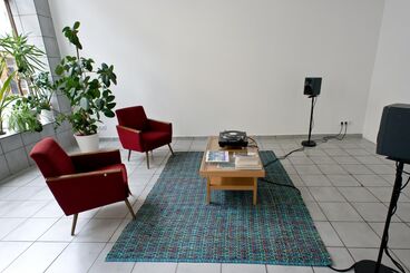 Rustic Air Matjö, Ausstellung, Schallplattenspieler, zurhören