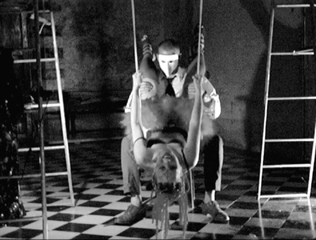 Galeriebild des Projekts U.S.O. / Berührungen befreundeter Staaten