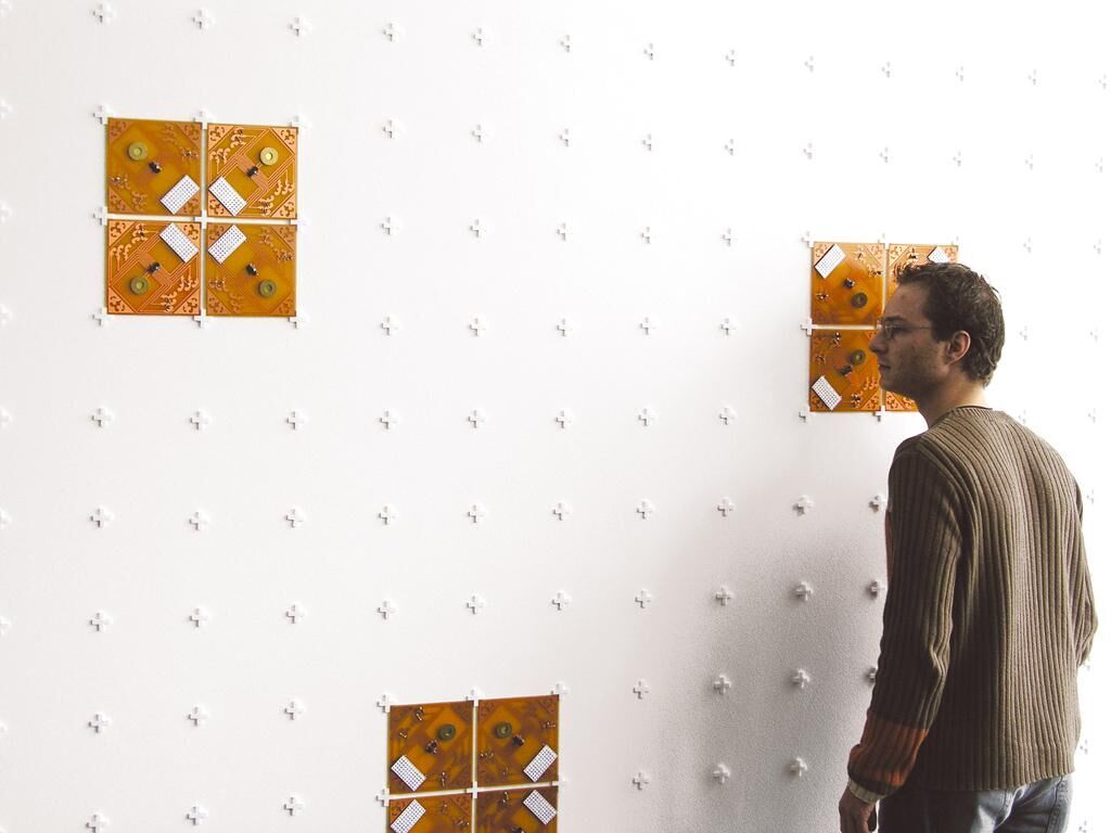 Titelbild des Projekts Flüsterfliesen