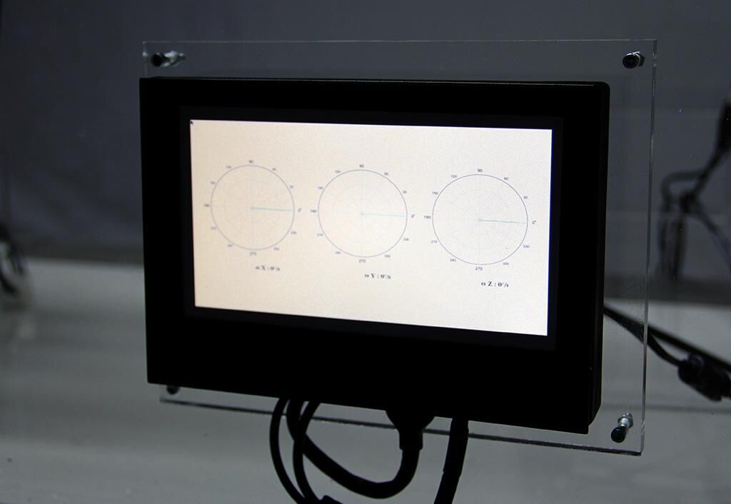 Galeriebild des Projekts Angular Velocity = o))