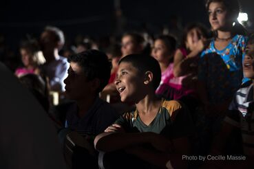 Die Konferenz der Vögel Syrien, Krieg, Flucht, Theateraufführung