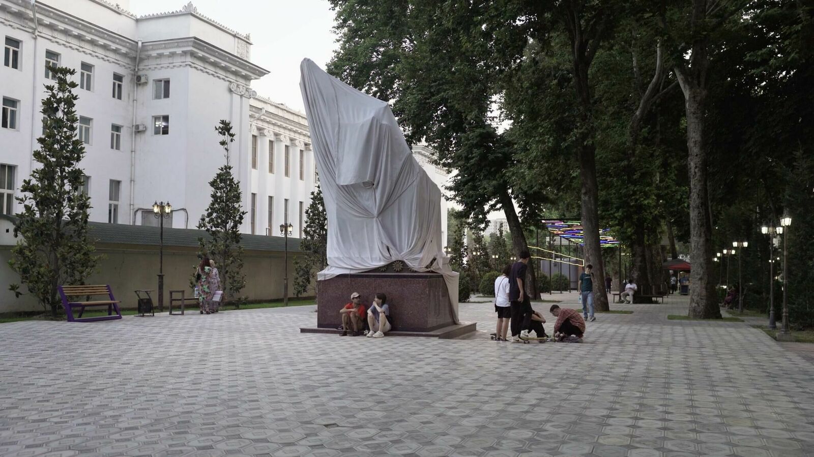Galeriebild des Projekts Nudel in Scherben