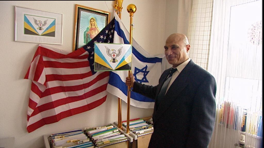 Titelbild des Projekts Gelée Royale - Der Staat bin Ich